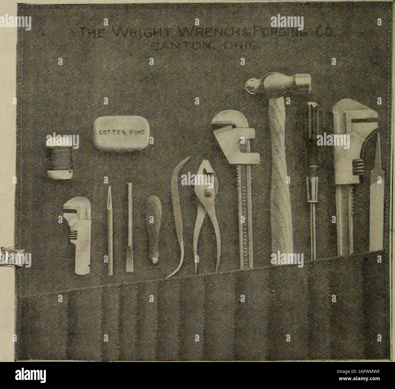 . Hardware merchandising August-oktober 1912. Spezielle Tools entwickelt und hergestellt. Drop Forgings eine Spezialität. Die WRIGHT SCHRAUBENSCHLÜSSEL & SCHMIEDEN CO., Canton, Ohio Canadian Agents - John Millen & Sohn, Ltd., Toronto, Montreal, Winnipeg und Vancouver. 262 HARDWARE- UND METALL TRAGEN - EVERALUMINUM © ICH MARKE Wear-Ever Aluminium Ware Stockfoto