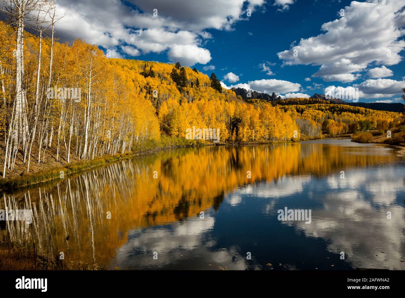 Oktober 9, 2019, Telluride, Colorado, USA - Cushman See, Telluride Colorado aus dem State Highway 145 in der Nähe von Mountain Village Stockfoto