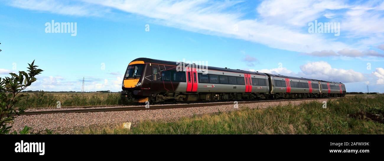 Cross Country Turbostar 170636 vorbei Whittlesey Stadt, Flussauen, Cambridgeshire, England Stockfoto