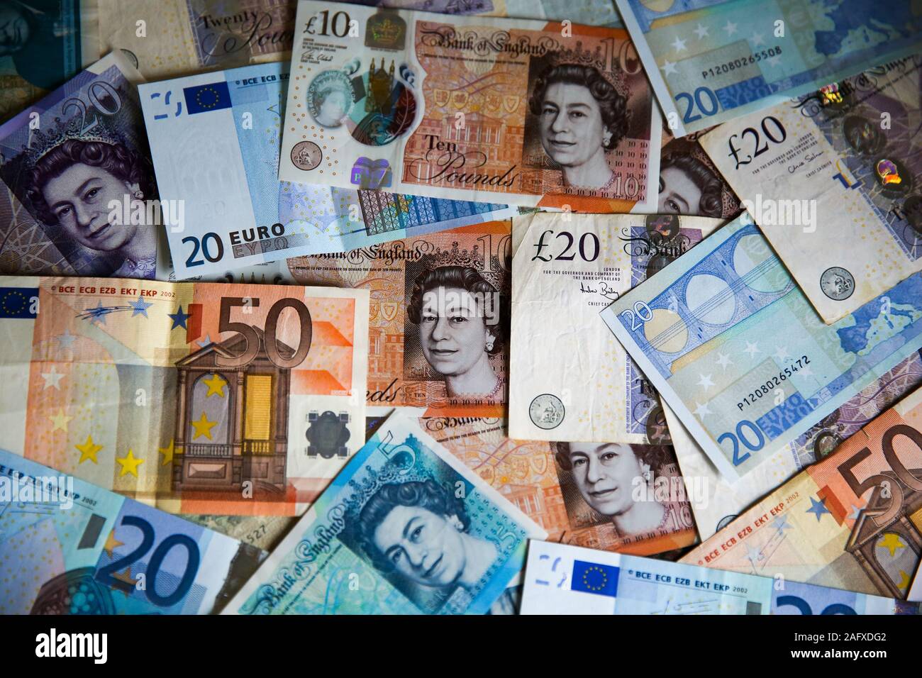 British Pounds And Euros Exchange Stockfotos Und Bilder Kaufen Alamy