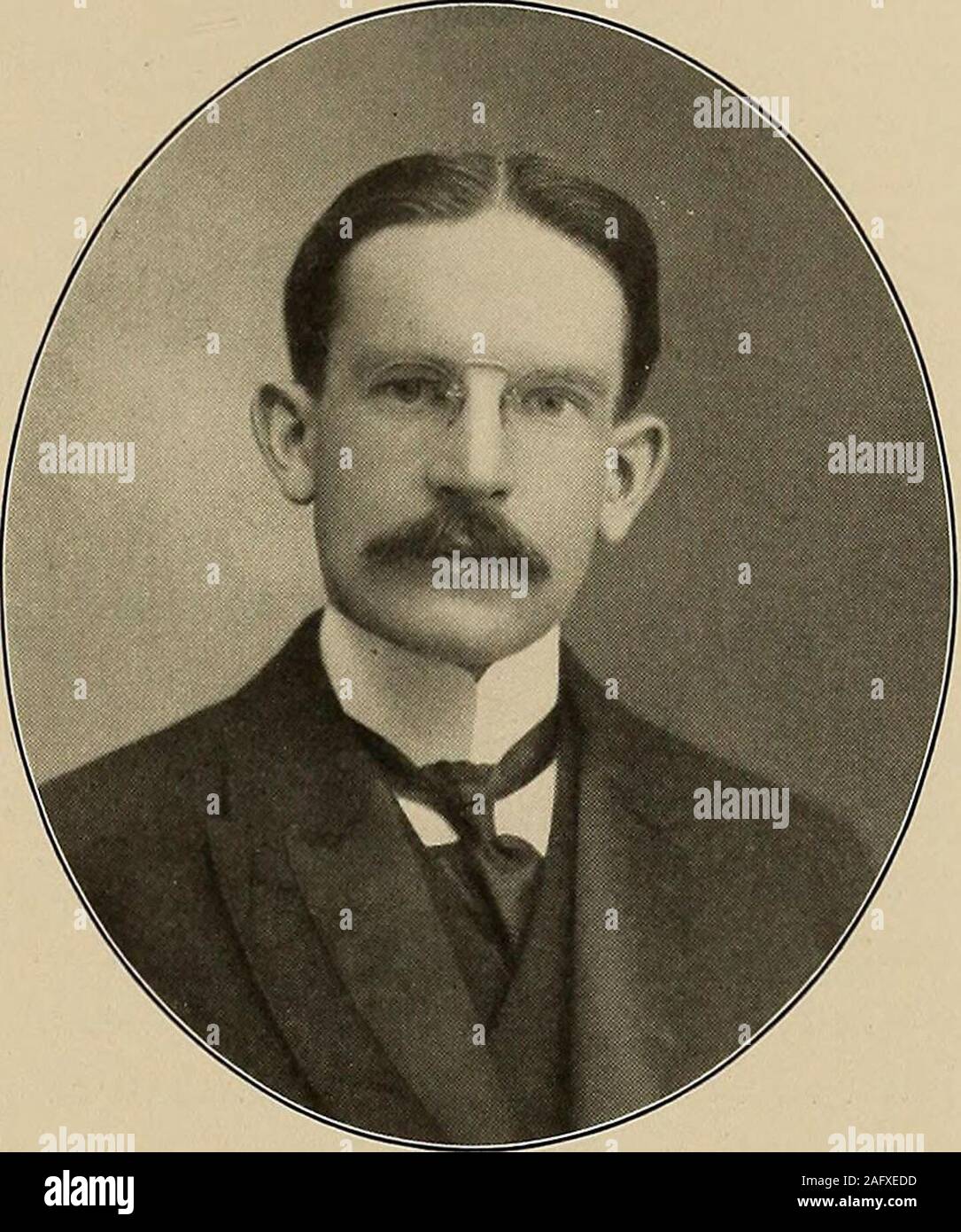 . Morton Memorial; eine Geschichte der Stevens Institut für Technologie, mit Biographien der Treuhänder, Dozenten und Alumni, und eine Aufzeichnung der Ergebnisse der Stevens Familie der Ingenieure. 2500-horse-power elektrisches Licht und Kraftwerk bei Orange, N.J., wherehe hatte einen Test für die Dissertation. Seine Aufgaben umfassten die Aufsichtsrats- sion von Veränderungen in der elektrischen Ausrüstung, und die Installation von neuen Maschinen, neben der Prüfung und Reparatur von mehreren hundert Metern und Bogenlampen. Diese Anlage, in Verbindung mit denen in Newark, Jersey City, war im Besitz von andoperated Stockfoto