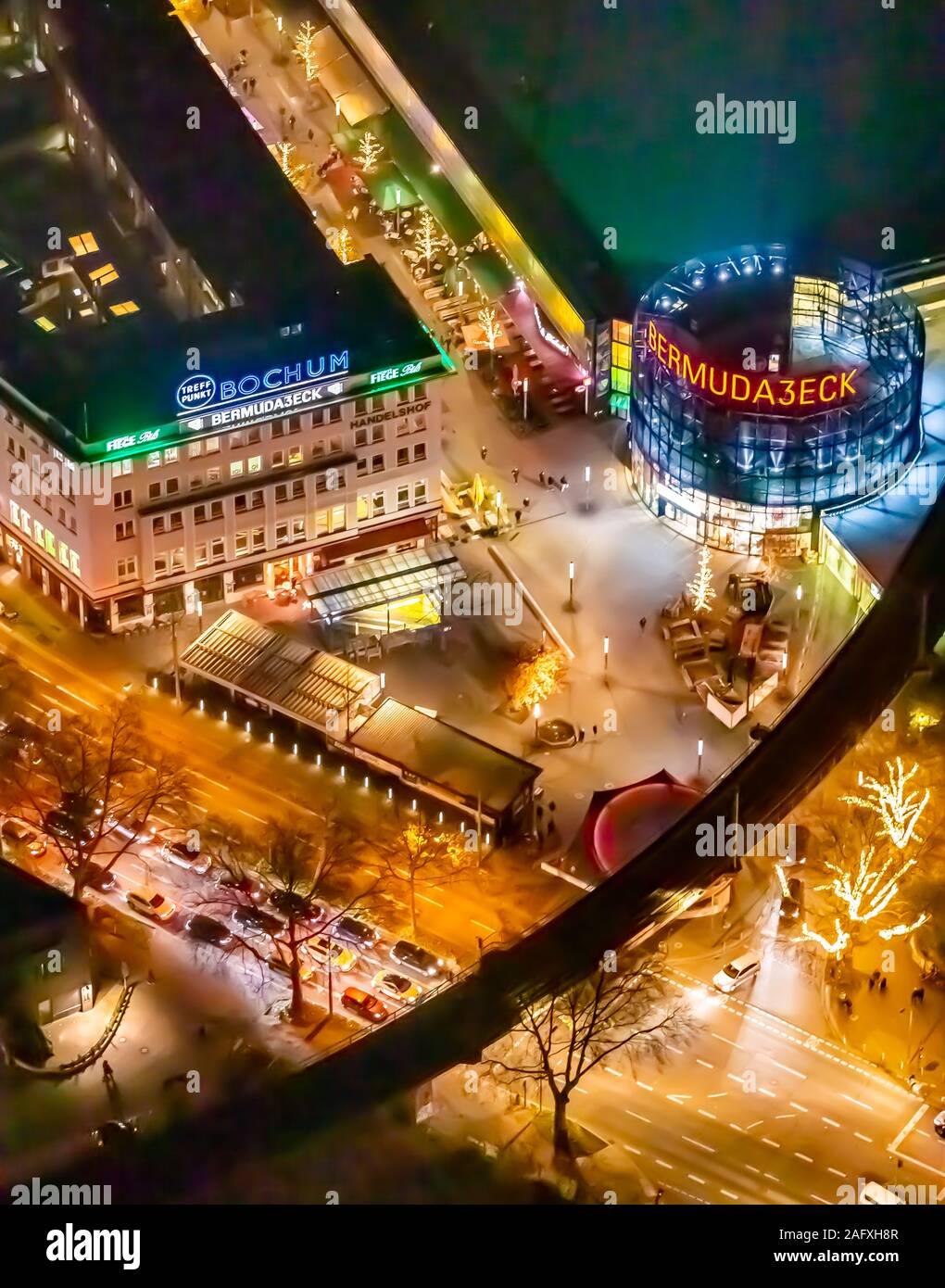 Luftbild des Bermuda3Eck, Bermuda Dreieck Bochum, als Nebenklägerin 1,6 Km,  Restaurant 1,6 km, Kortumstraße, Nacht Flug über Bochum, Bochum,  Ruhrgebiet, Germ Stockfotografie - Alamy