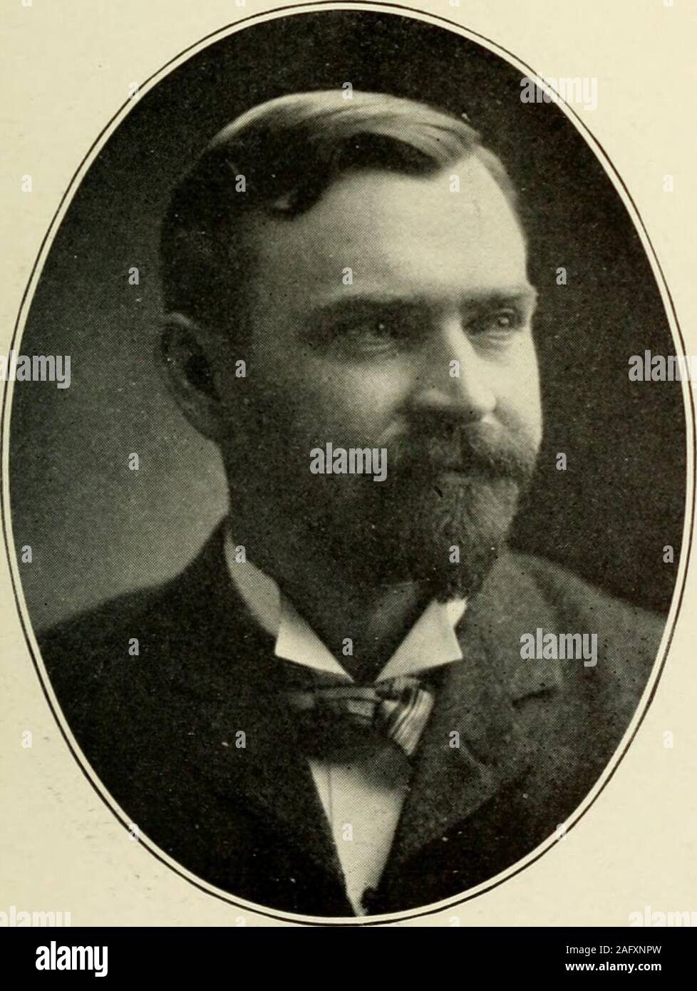 . Männer von Minnesota, eine Sammlung von Porträts der Männer Prominente in Business und Professional Leben in Minnesota. WARREN UPHAM ST. PAUL. ASSISTANT MINNESOTA Geological Survey (1879-85) (1893-94), Sekretärin MINNESOTA HISTORICALSOCIETY (1895 -) • David L. KINGSBURY ST. PAUL. ASSISTANT LIBRARIAN MINN. Historische Gesellschaft. RECORDER MINN. Komturei militärischen ORDERLOYAL LEGION DER US. MICHAEL J. DOWLING RENVILLE. Sprecher des Repräsentantenhauses (19 OI-). Stockfoto