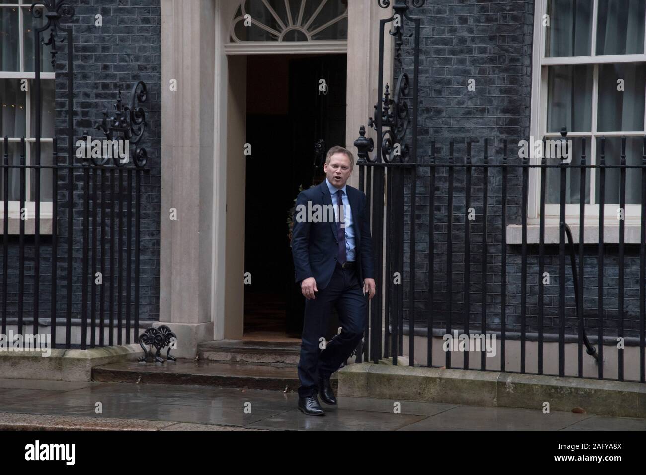 London, Großbritannien. 16 Dez, 2019. Grant Shapps, Verkehrsminister aus Downing Street nach einer Kabinettssitzung. Claire Doherty/Alamy leben Nachrichten Stockfoto