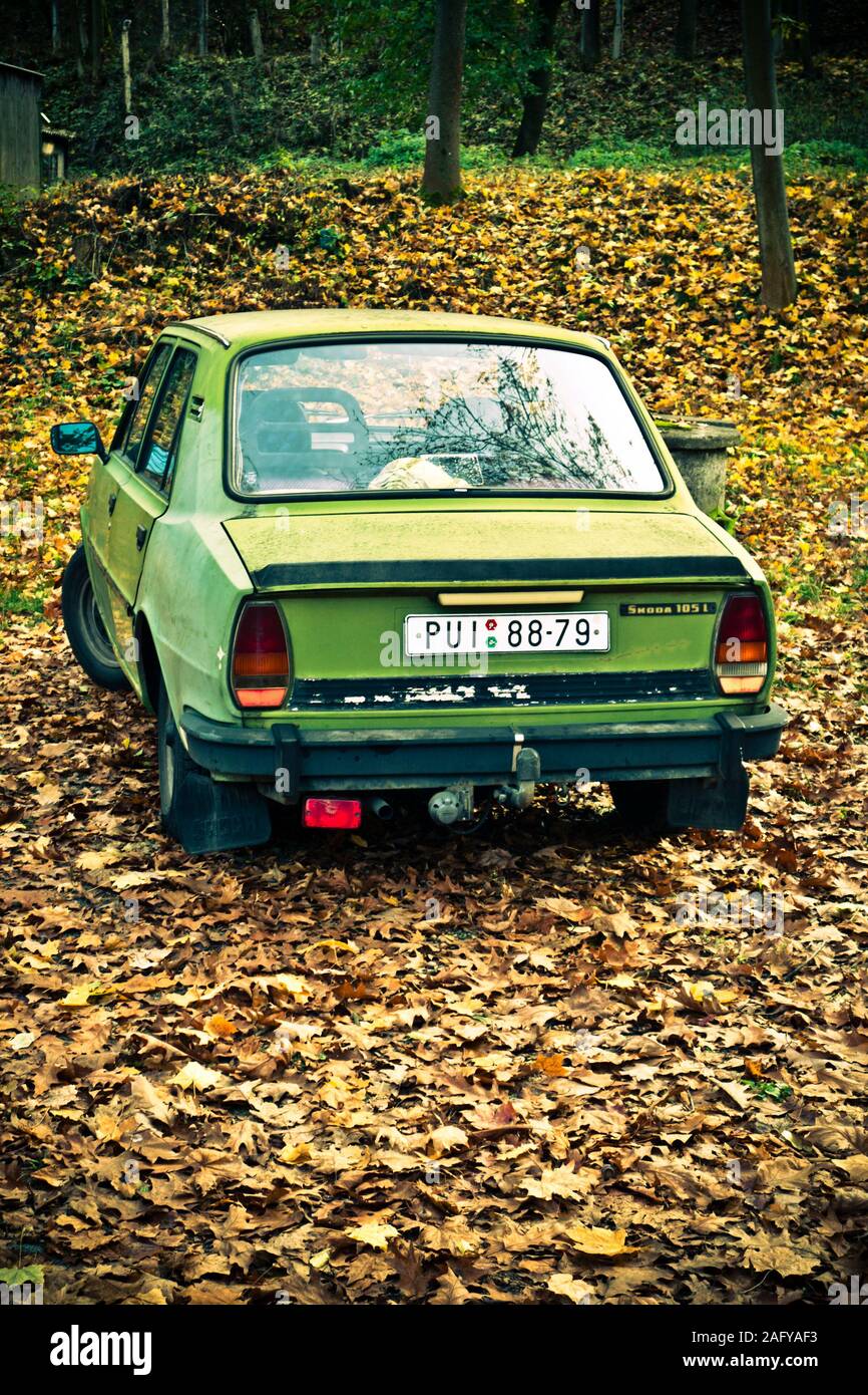 Green Skoda Auto aus Tschechoslowakei-Ära Stockfoto