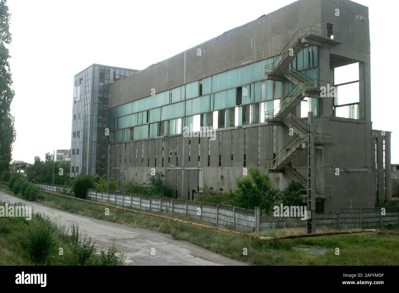 Anlagen, die nach dem Zusammenbruch des Kommunismus in Rumänien verlassen Stockfoto