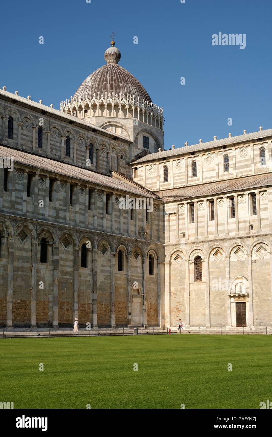 Pisa Kathedrale einer mittelalterlichen Römisch-katholische Kathedrale in der Piazza dei Miracoli in Pisa Toskana Italien EU-romanische Architektur Stockfoto