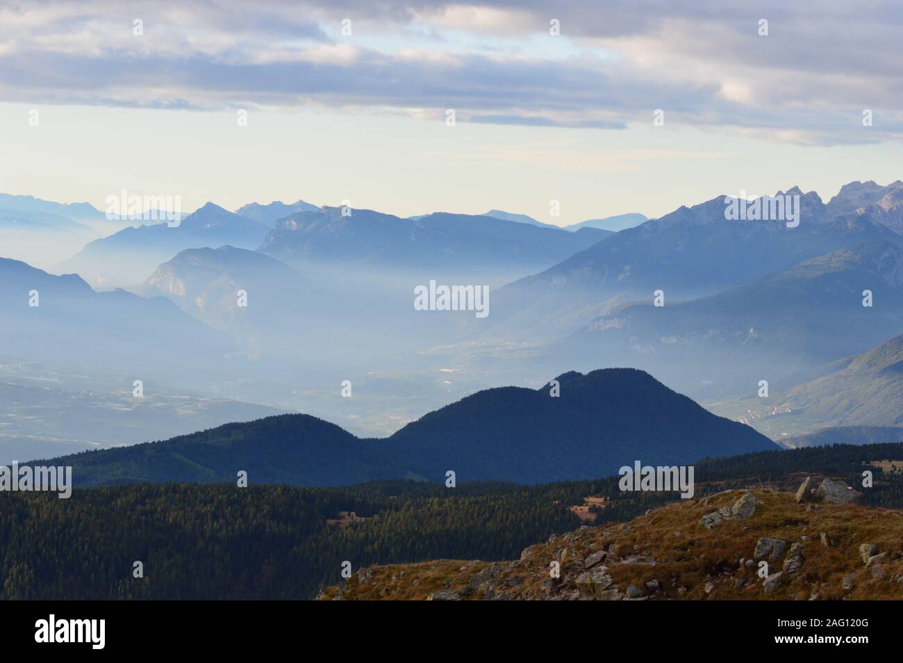 Monte luco Fotos und Bildmaterial in hoher Auflösung Alamy