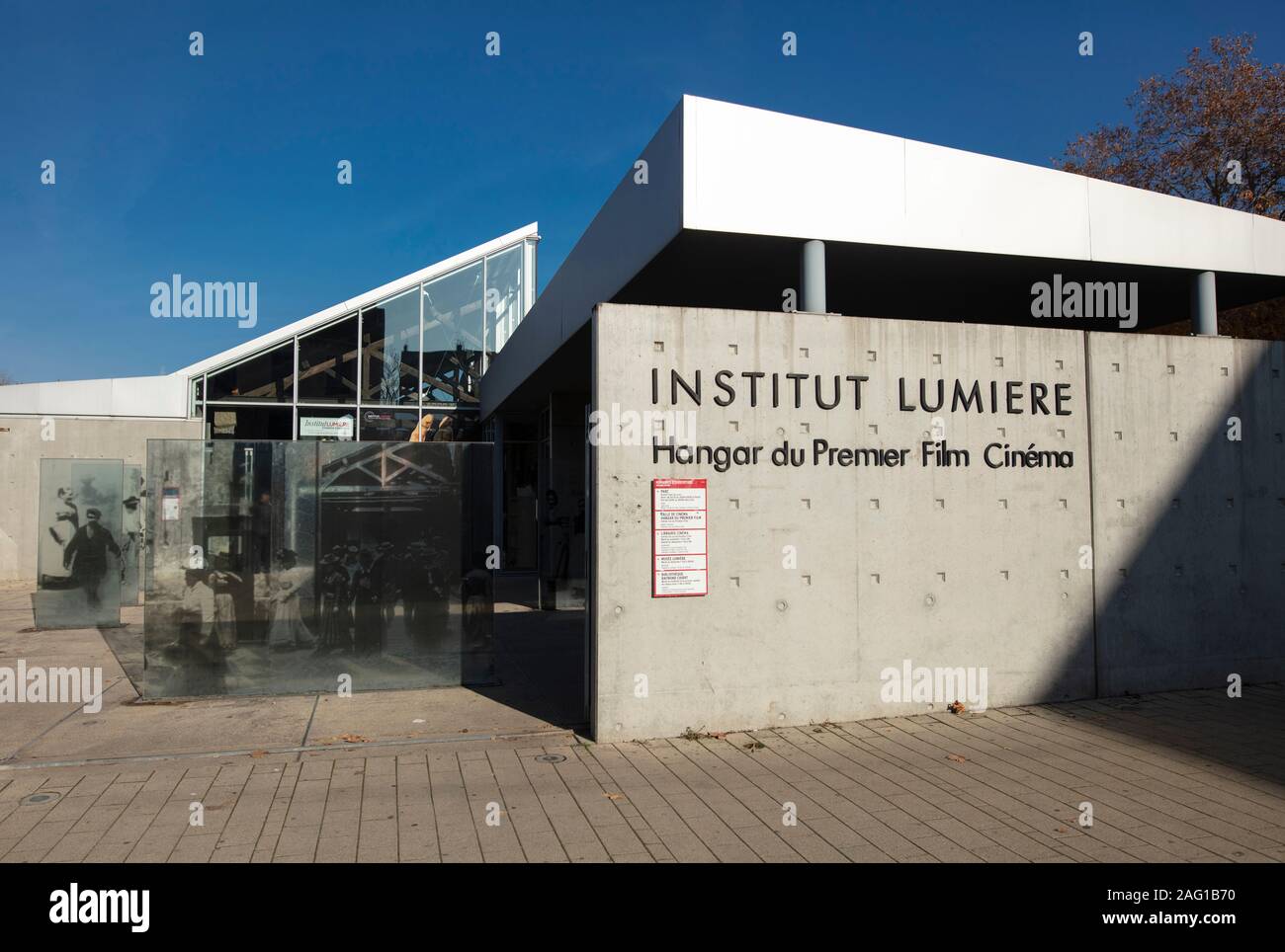 Lyon, Frankreich, Europa, 6. Dezember 2019, mit Blick auf das Institut Lumière Kino, Archiv und Museum Complex Stockfoto