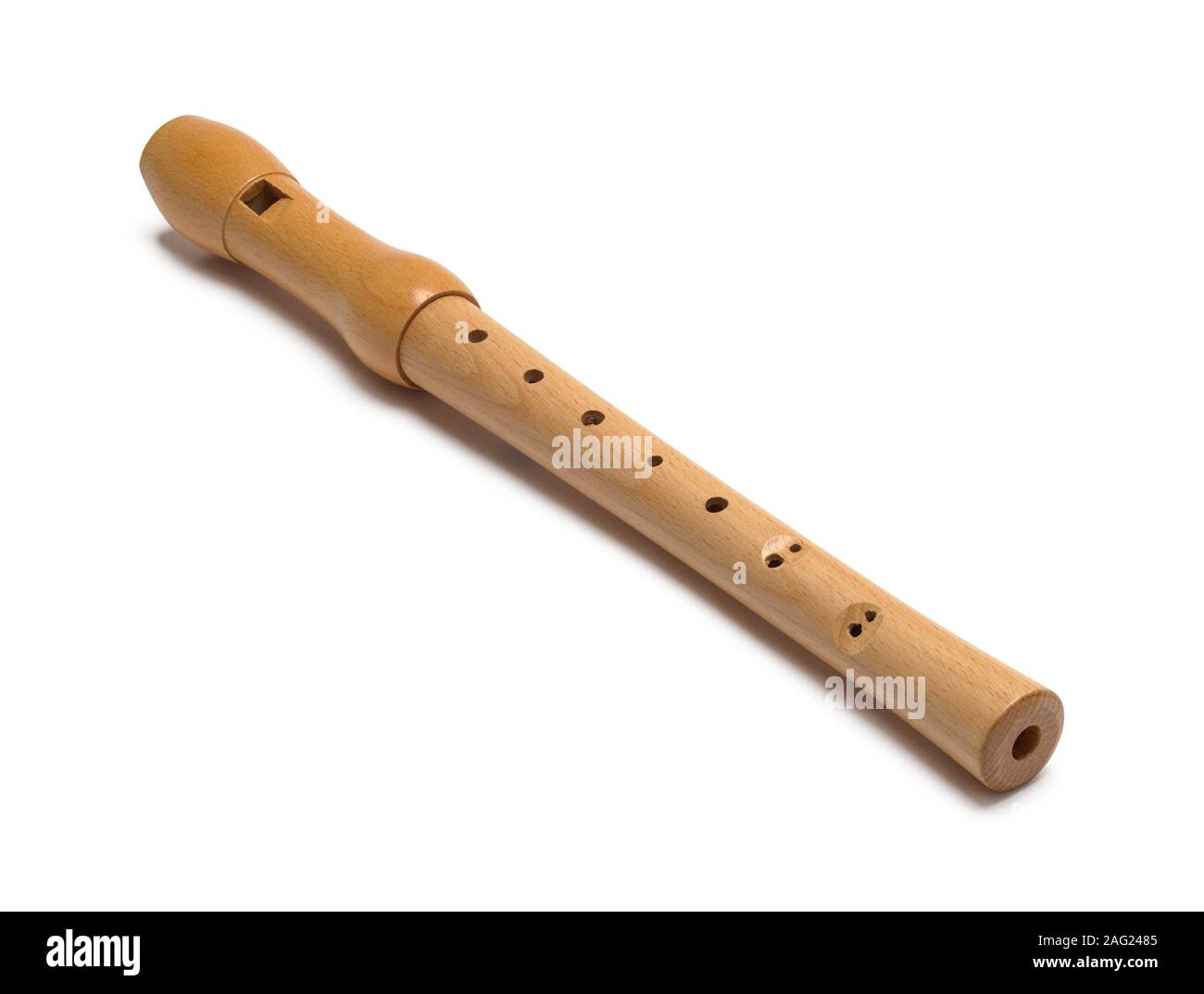 Holz Blockflöte Musikinstrument isoliert auf weißem Hintergrund. Stockfoto