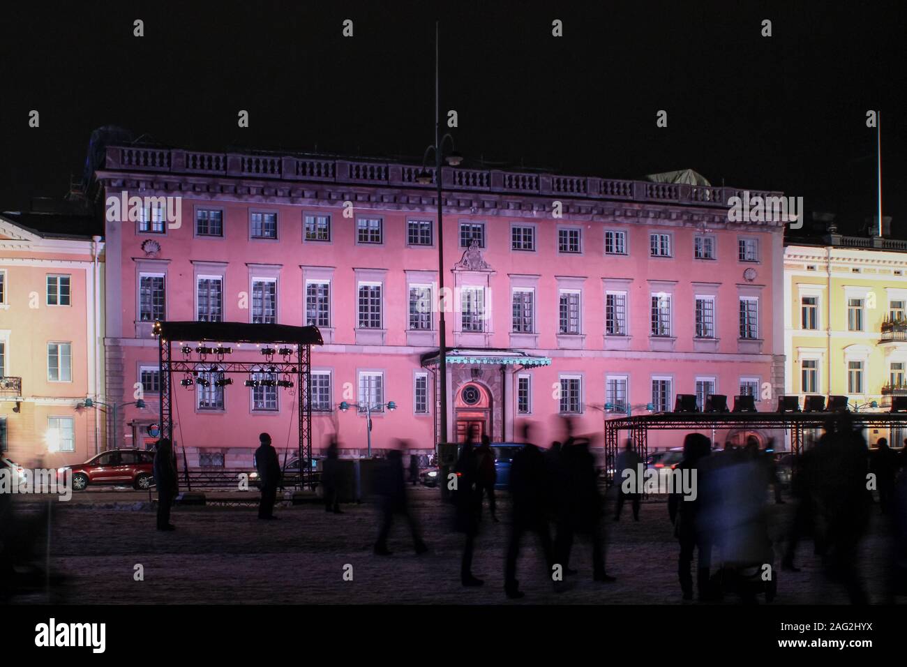 Botschaft von Schweden leuchtet während Lux Helsinki licht Art Festival in Helsinki, Finnland Stockfoto