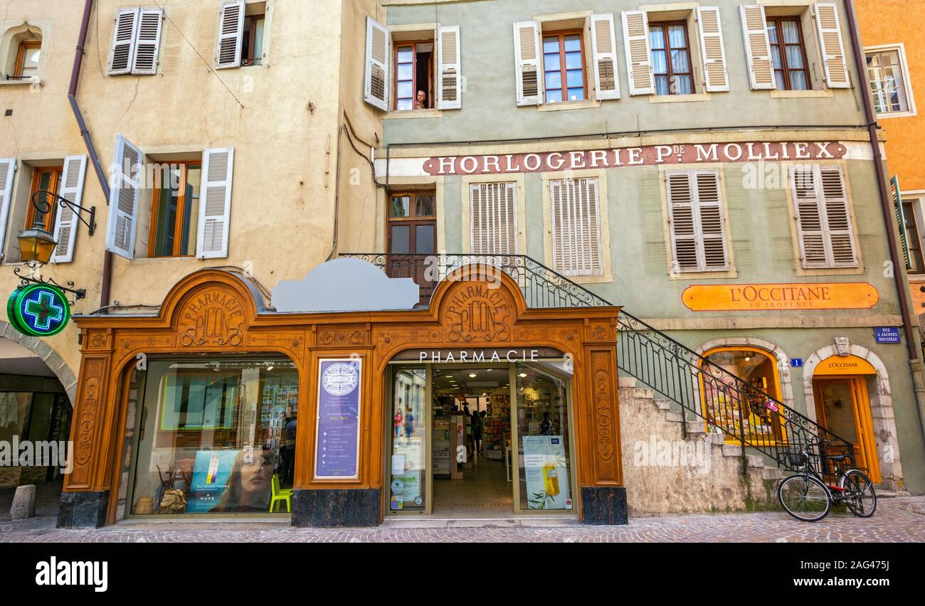 Frankreich, Haute-Savoie, Annecy, Rue Jean Jacques Rousseau, alte Apotheke Stockfoto