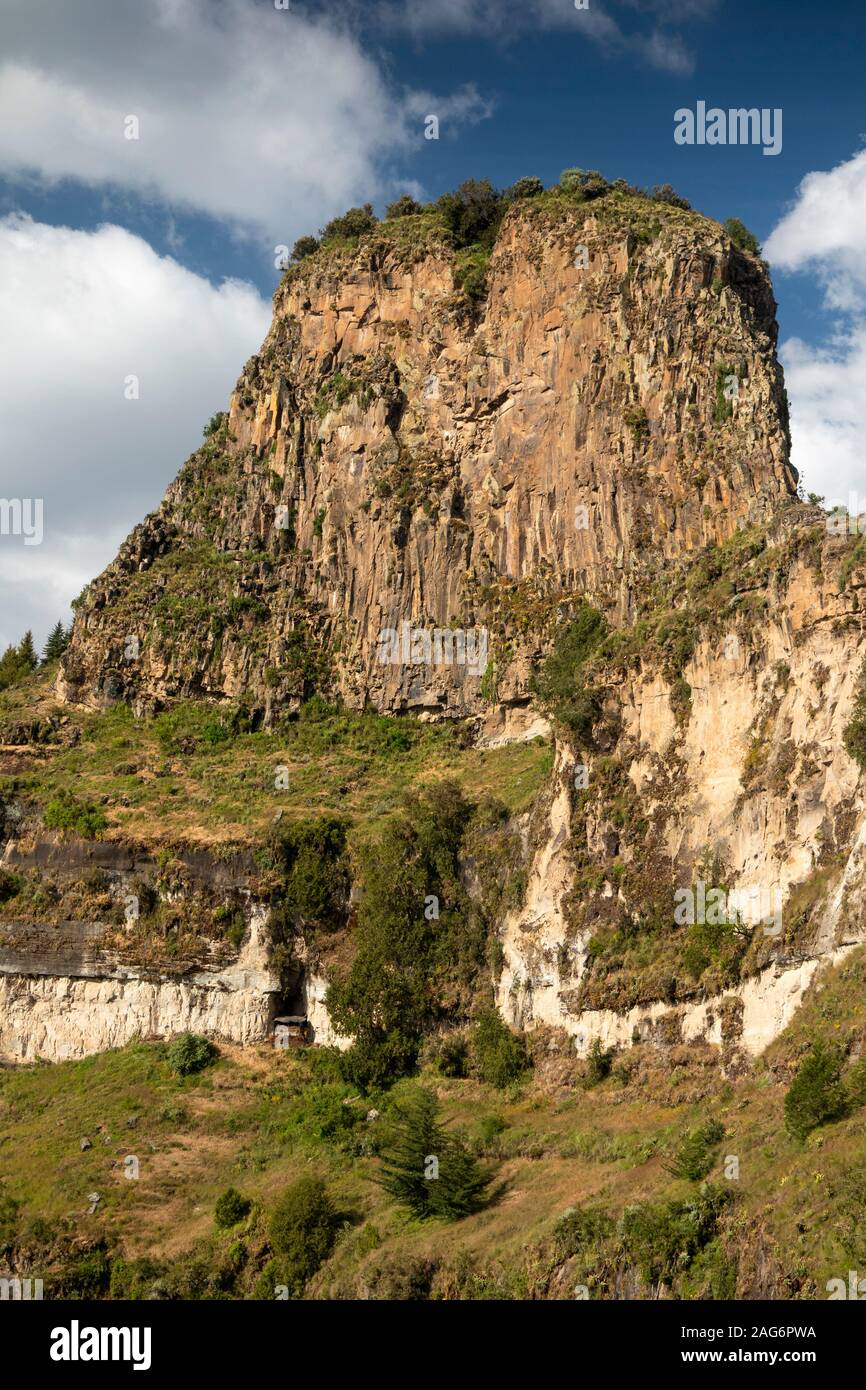 Äthiopien, Amhara, Lalibela, Mount Abuna Yosef, steilen Fels oberhalb Asheton Maryam Kloster eines der größten Klöster des Landes Stockfoto