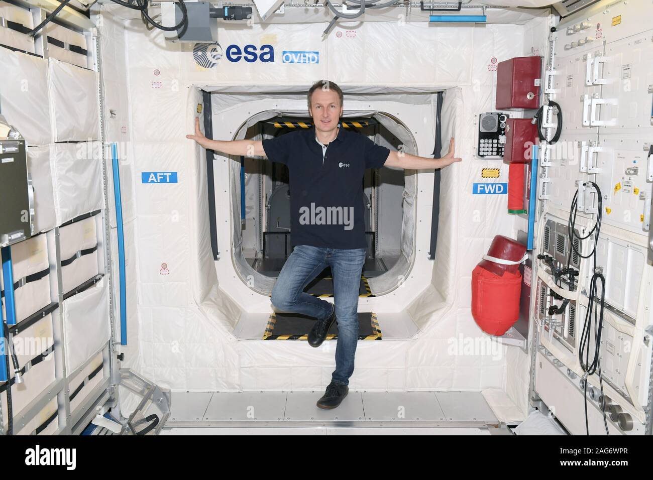 Köln, Deutschland. 10 Dez, 2019. Astronaut Matthias Maurer steht in einer Lerneinheit im Europäischen Astronautenzentrum (EAC) der ESA betrieben. Credit: Felix Hörhager/dpa/Alamy leben Nachrichten Stockfoto