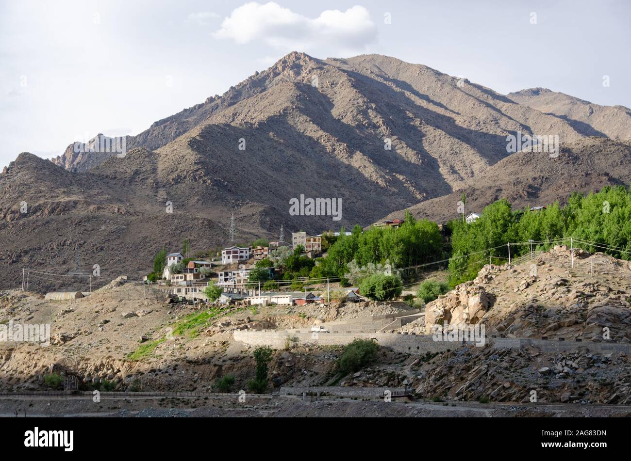 Tagesansicht der Stadt Kargil, Ladakh, Indien während der Sommersaison. Stockfoto
