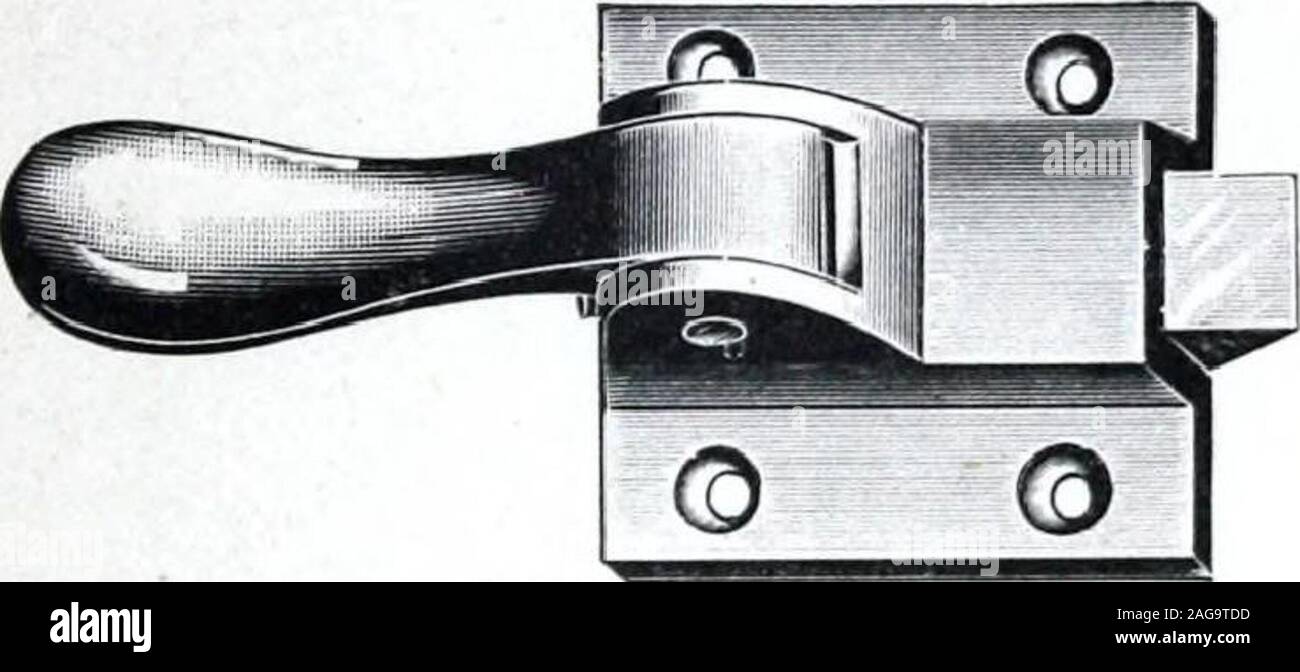 . Illustrierter Katalog von Schlössern und Bauherren Hardware. Diese Verriegelung ist geeignet für kleine Schränke andCabinet Türen, Größe Base-^x 2^in. Keeper - ^k x 2 in. Nr. 80 - Stahl, galvanisierte Oberflächen, Nein, 81 - aus massiver Bronze, poliert. Drei Dutzend in einer Schachtel mit Schrauben verpackt - Nr. 80 und 81. (Eine halbe Größe Abbildungen).. Stockfoto