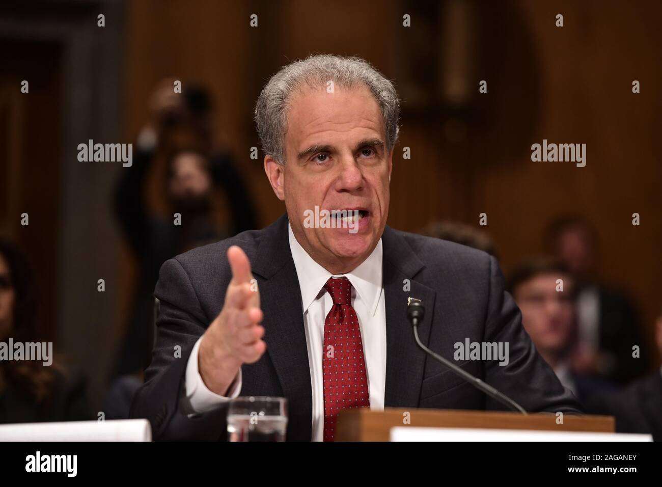 Michael E.Horowitz, Inspector General, United States Department of Justice, bezeugt vor dem US-Senat Ausschusses für Innere Sicherheit und staatlichen Angelegenheiten auf 'DABL OIG FISA-Bericht: Methodik, Umfang und Erkenntnisse" auf dem Capitol Hill in Washington, DC am Mittwoch, 18. Dezember 2019. Quelle: Ron Sachs/CNP/MediaPunch Stockfoto