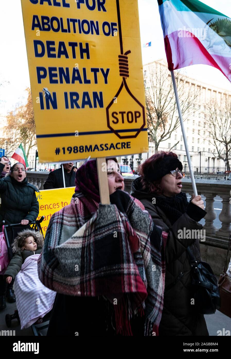 Iraner protestieren in London in der Sympathie mit und unterstützt die Demonstrationen im Iran in der Opposition gegen die Politik der iranischen Regierung und brutale Regime Stockfoto
