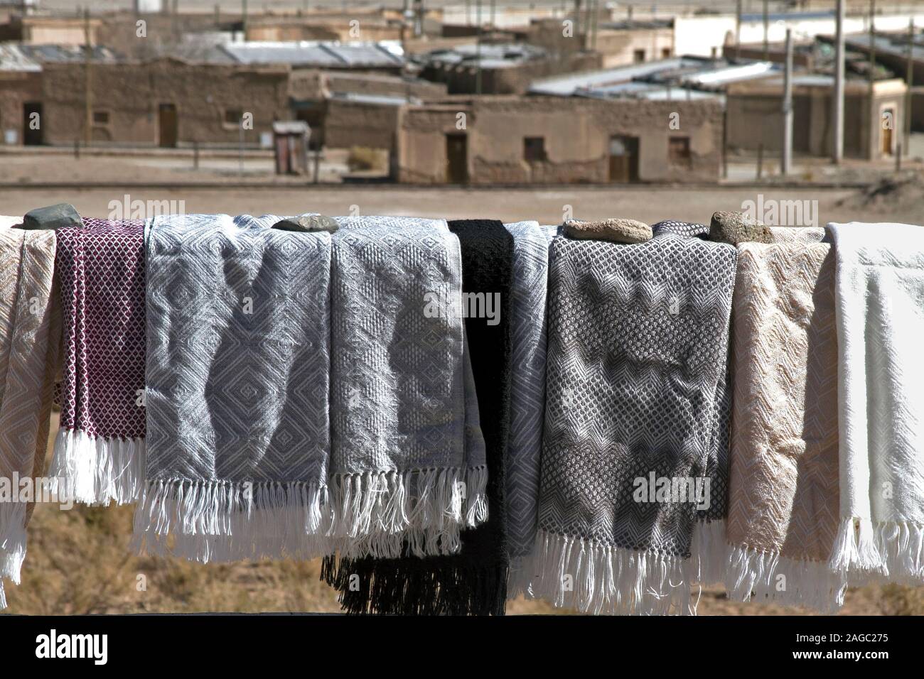 Die traditionelle Kleidung der Anden in San Antonio de los Cobres, Salta, Argentinien Stockfoto