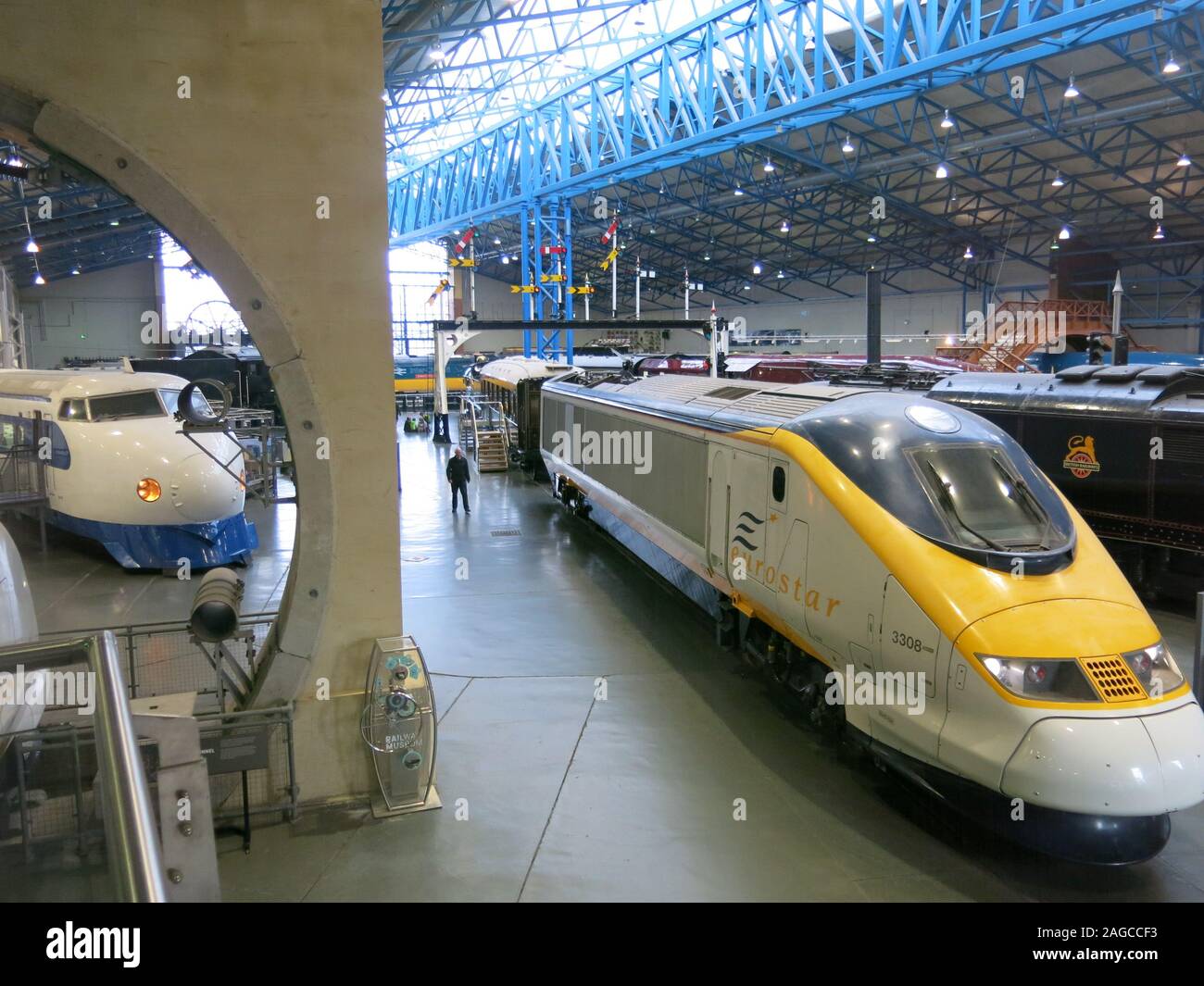 Der Schnellzug und Eurostar auf Anzeige an das National Railway Museum in York, eine top ten Besucher Attraktion für alle Enthusiasten. Stockfoto