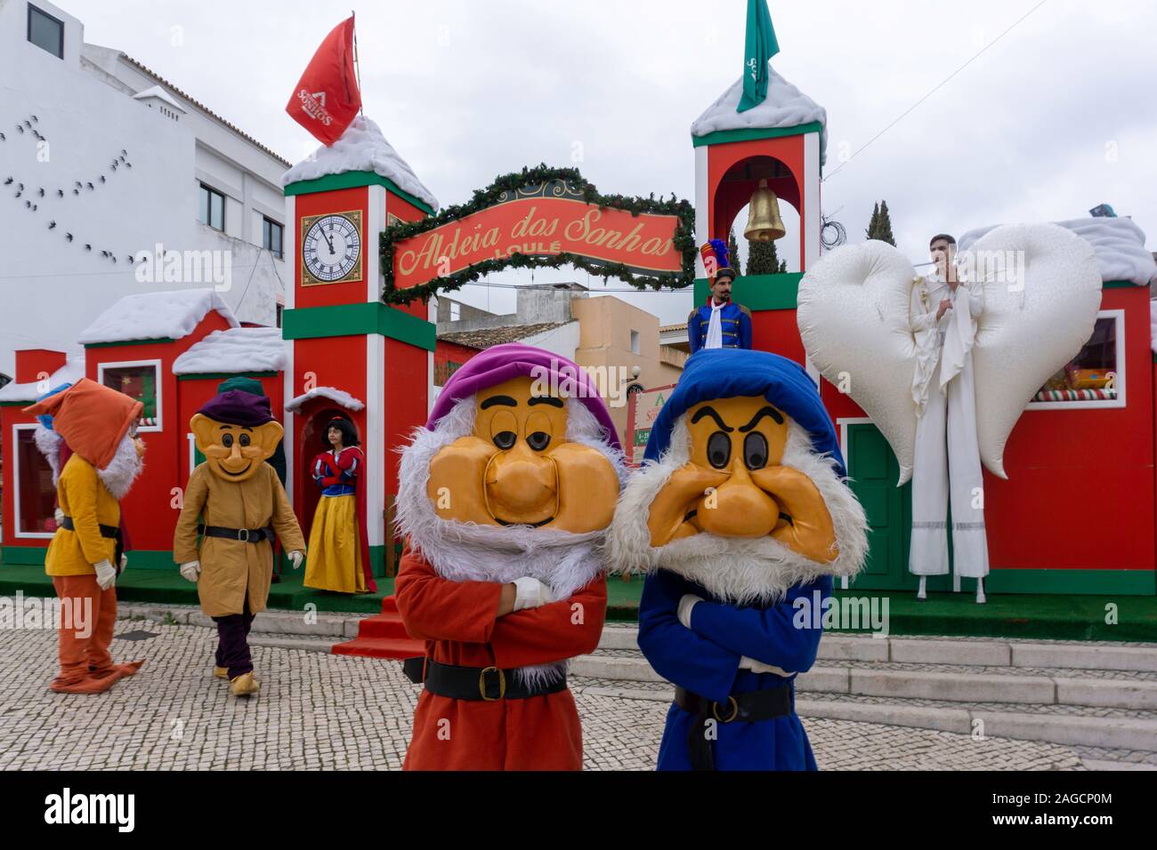 Loulé, Portugal. Die Aldeia dos Sonhos, das Dorf der Träume Teil der Weihnachtsfeier in Loulé, Portugal Stockfoto