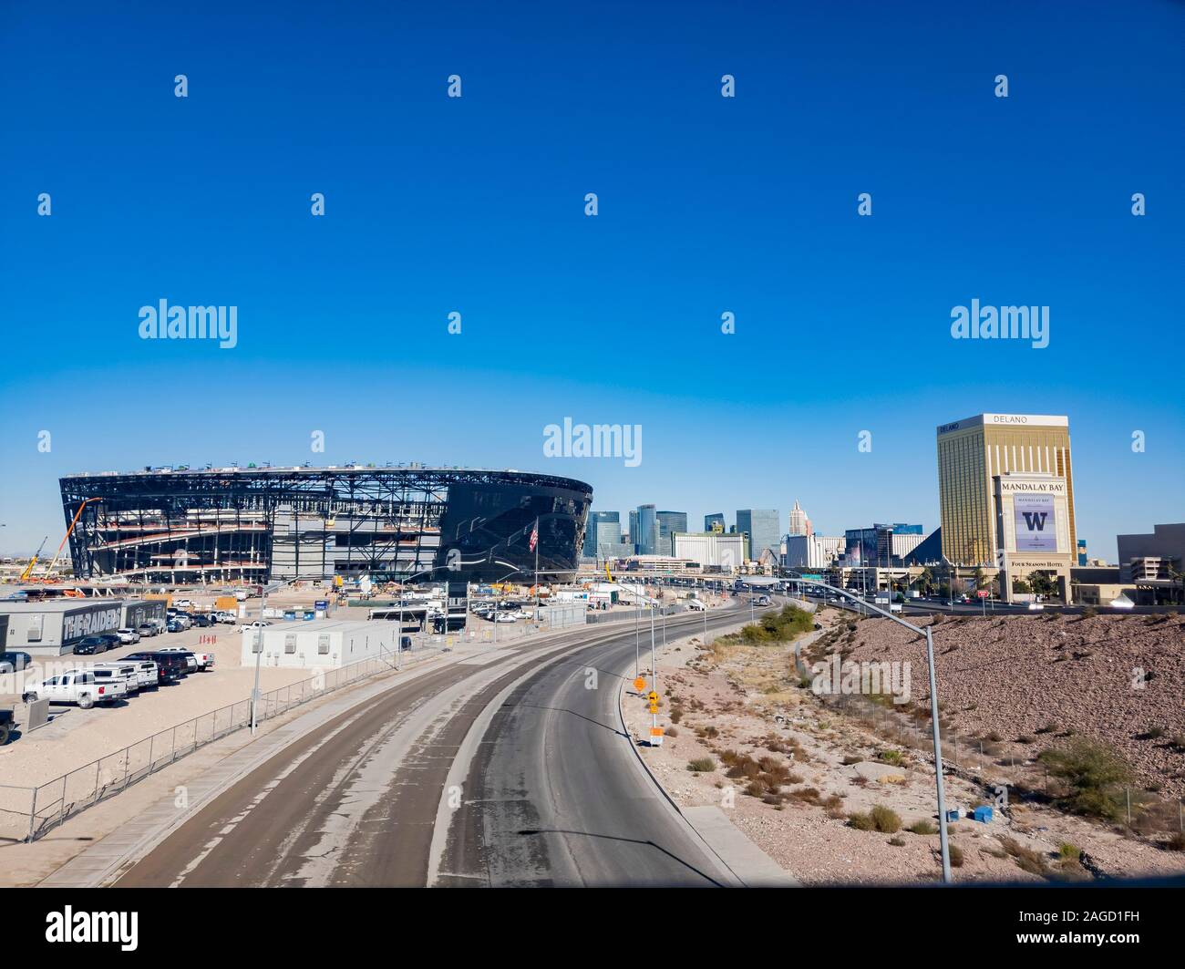 Las Vegas, DEZ 17: Baustelle des Allegiant Stadion und Blick auf den Strip am 17.Dezember, 2019 in Las Vegas, Nevada Stockfoto