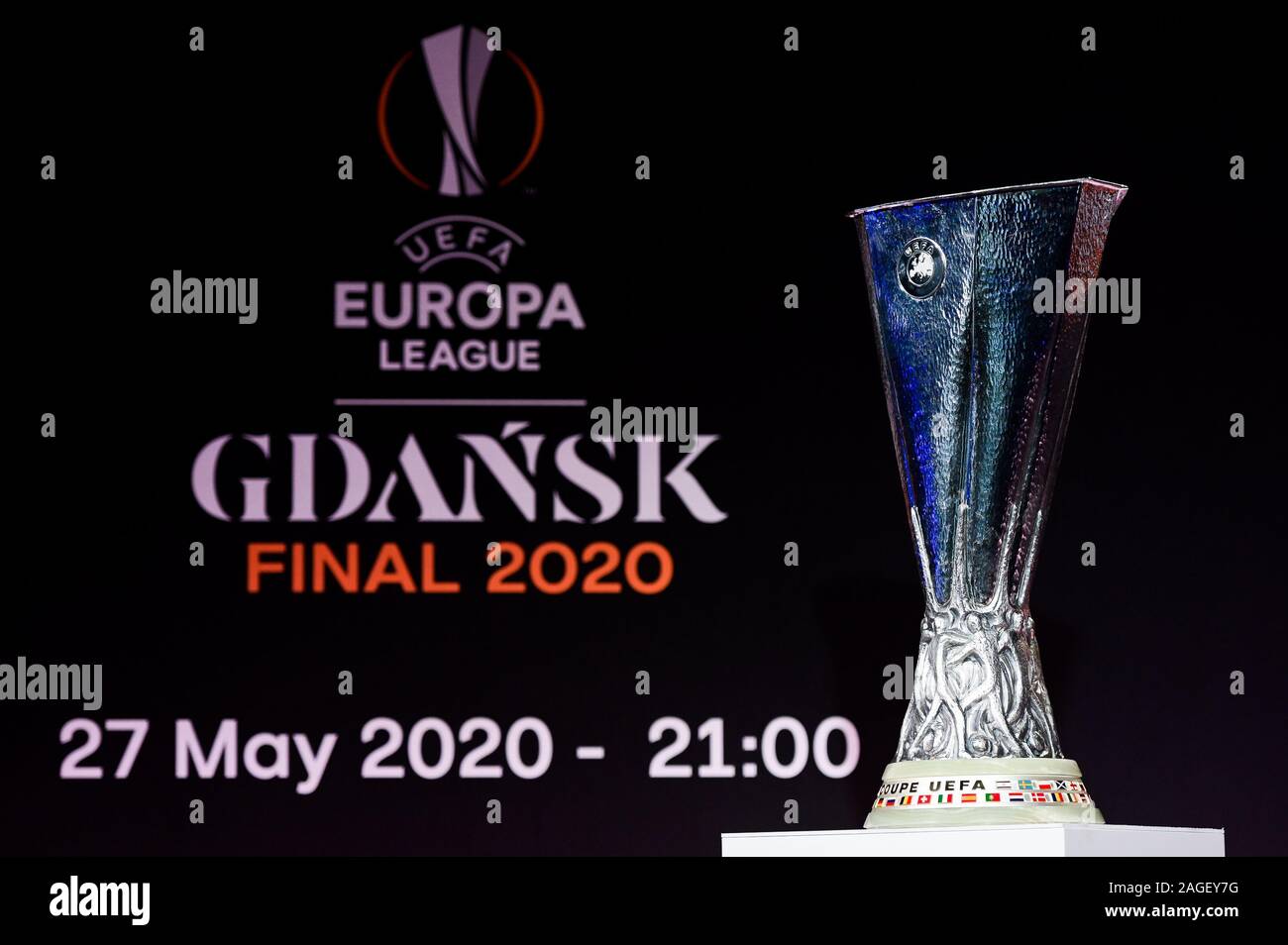 Danzig, Polen. 18 Dez, 2019. UEFA Europa League Trophy. Die 2020 UEFA Europa League Finale im Finale der UEFA Europa League 2019-20, die 49. Saison der Europäischen sekundären Verein Fußball-Turnier von der UEFA organisiert werden, und die 11. Saison seit es war von den UEFA-Pokal der UEFA Europa League umbenannt. Es wird im Stadion Energa Danzig in Danzig, Polen am 27. Mai 2020 gespielt werden. Credit: SOPA Images Limited/Alamy leben Nachrichten Stockfoto