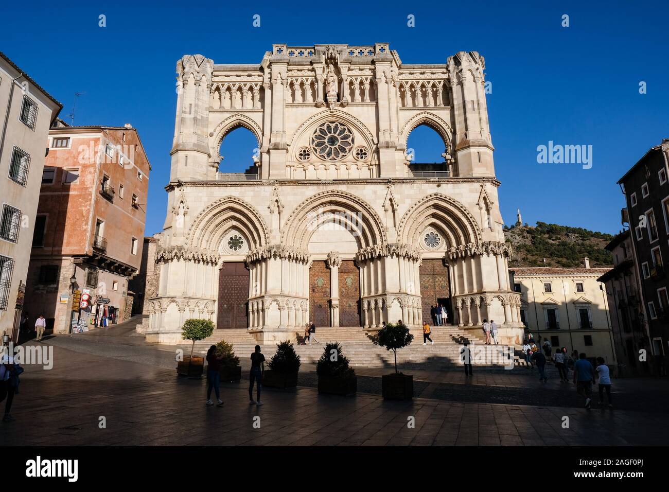 Cuenca, Spanien. 01 Okt, 2019. Die Kathedrale Nuestra Señora de Gracia auf dem Marktplatz Plaza Mayor. Foto: Jens Kalaene/dpa-Zentralbild/ZB/dpa/Alamy leben Nachrichten Stockfoto
