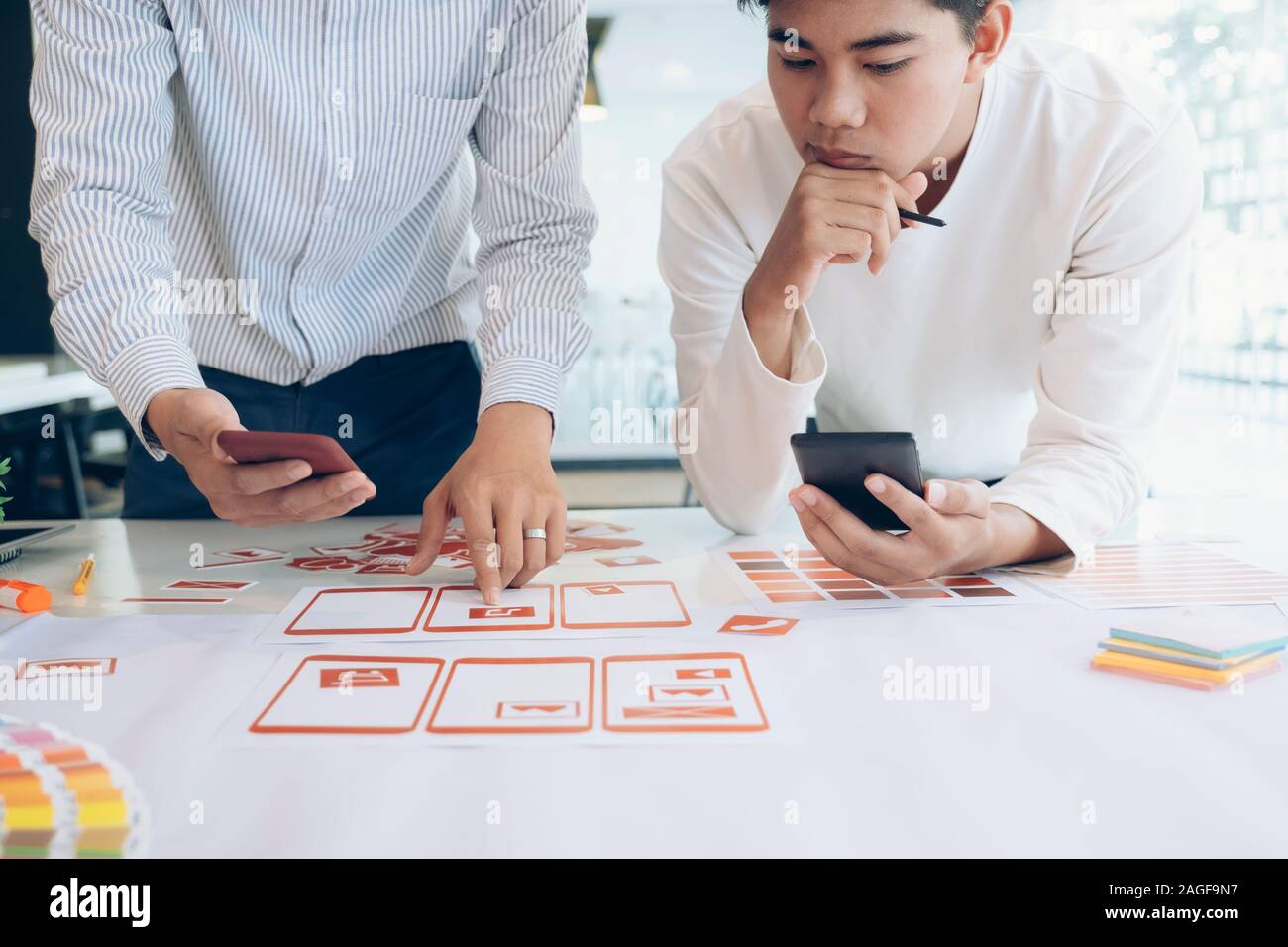 UX-UI und Programmierung Entwicklung Technologie. Stockfoto