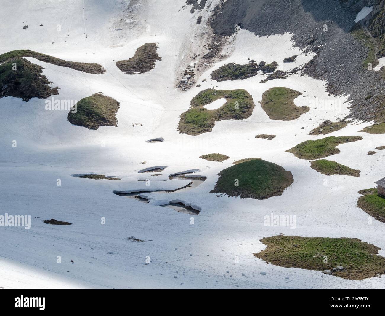 Schneeschmelze im Naturpark Gantrisch im Frühling, Kanton Bern, Berner Oberland, Schweizer Alpen, Schweiz Stockfoto