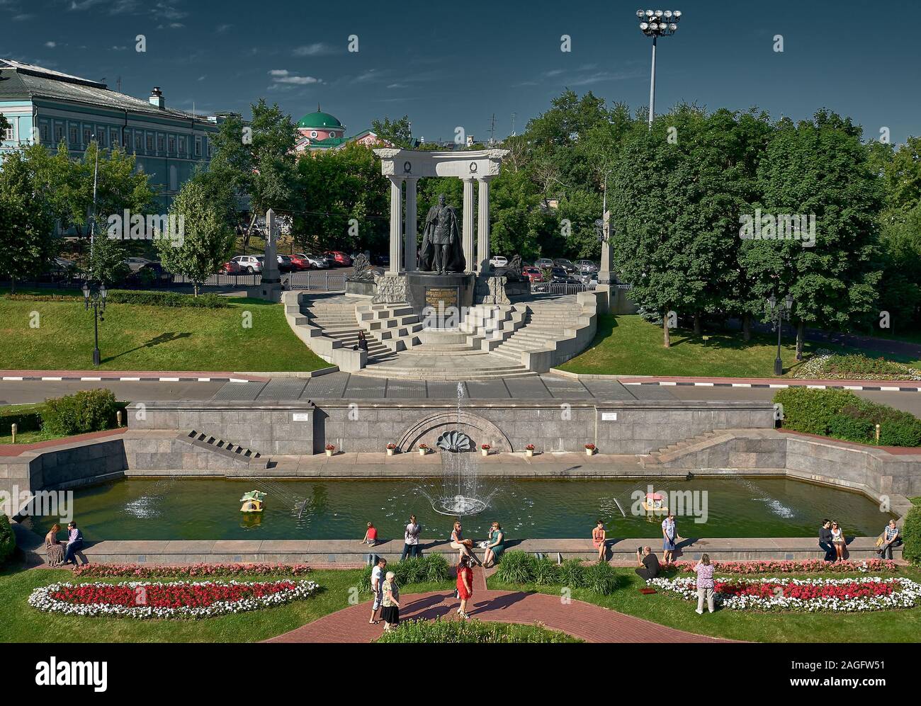 Moskau, Russland, einen Blick auf das Denkmal des Zaren Alexander II. der Befreier in der Nähe der Kirche von Christus dem Erlöser, ein Wahrzeichen Stockfoto