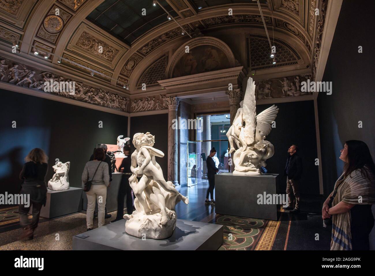 Kopenhagen, Ny Carlsberg Glyptotek, klassischen Stil des 19. Jahrhunderts Skulpturen auf Anzeige in der Ny Carlsberg Glyptotek in Kopenhagen. Stockfoto