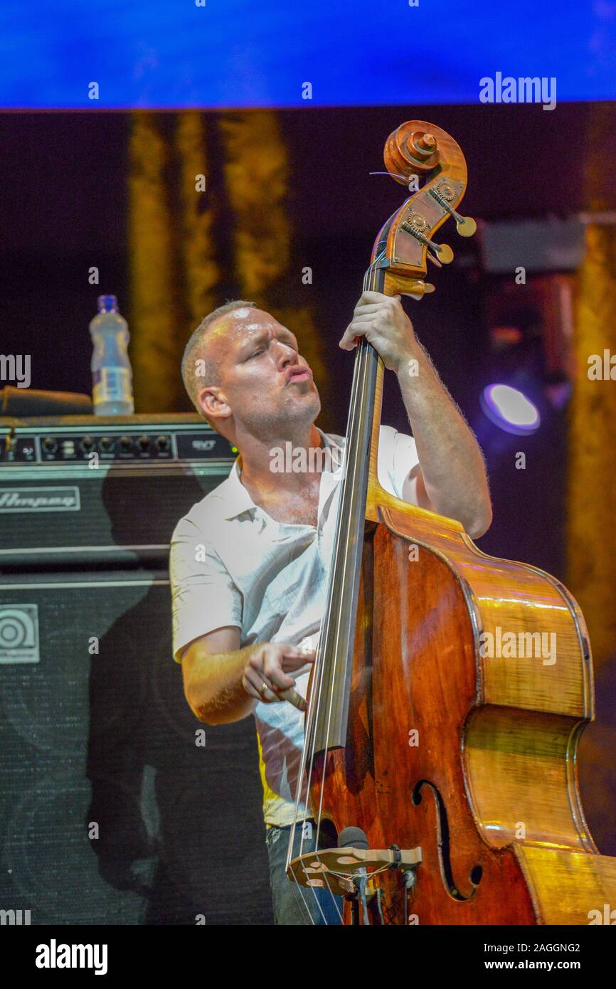 Lugano, Schweiz - 8. Juni 2016 - Avishai Cohen spielen im Estival Jazz Lugano in der Schweiz Stockfoto