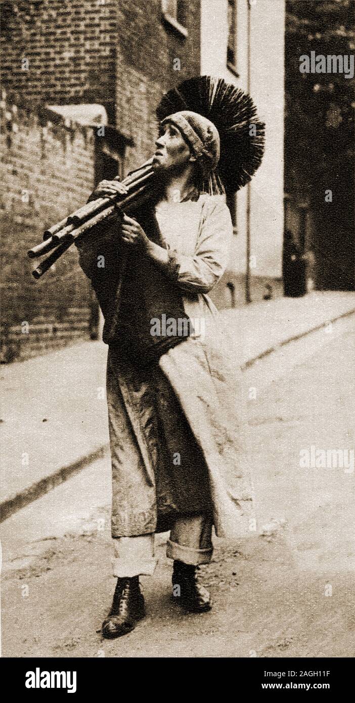 1914 Während des Ersten Weltkrieges eine weibliche Schornsteinfeger, eine der Folgen der britischen Frauen im Geschäft ihres Mannes, während sie in den Krieg zogen, Stockfoto