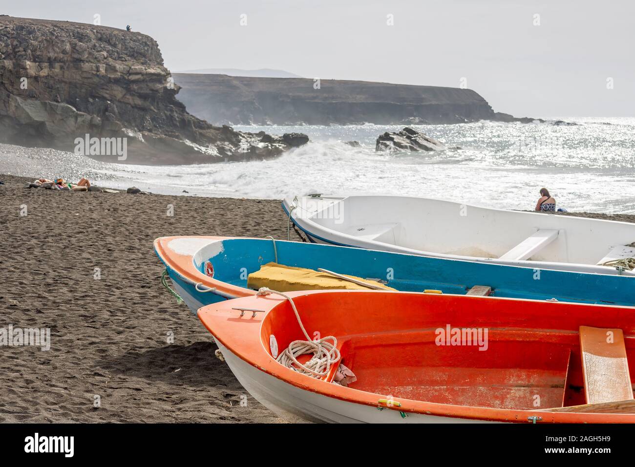 Drei trockenen Boote am Strand von Ajuy, Fuerteventura, Kanarische Inseln, Spanien Stockfoto