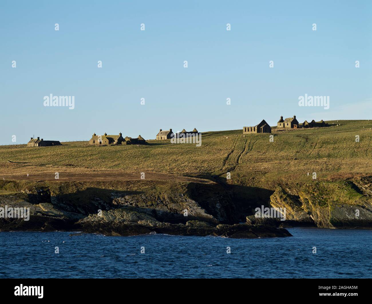 Dh Unihabited schottischen Inseln INSEL STROMA CAITHNESS mit verlassenen baufälligen Hütten Schottland unbewohnt unbewohnt Cottage Stockfoto