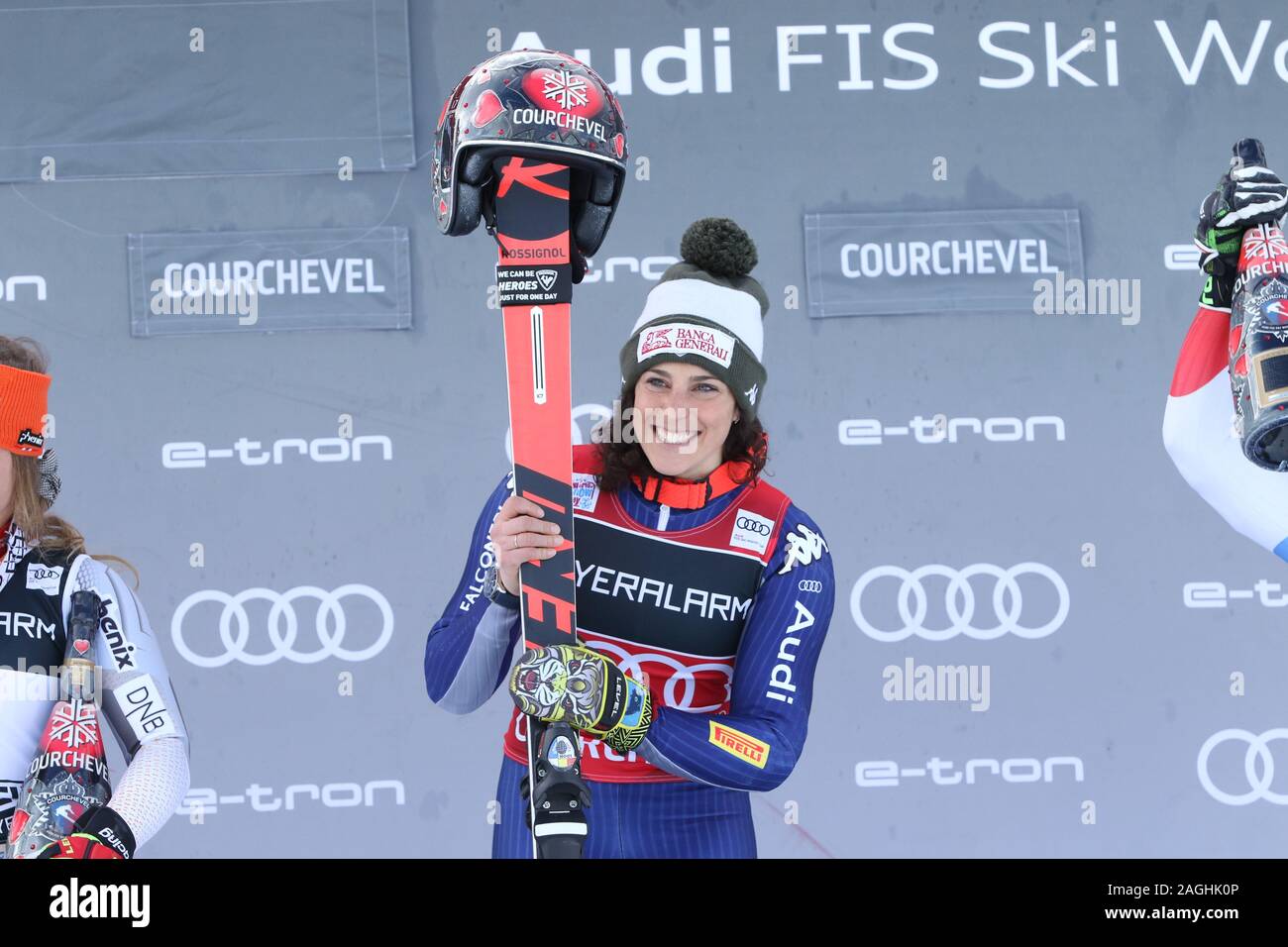 Courchevel, Frankreich, 17.Dezember 2019, Federica Brignone von Italien gewinnt Riesenslalom der Frauen Audi FIS Alpine Ski World Cup 2019/20 Skifahren Sport Wintersport Stockfoto