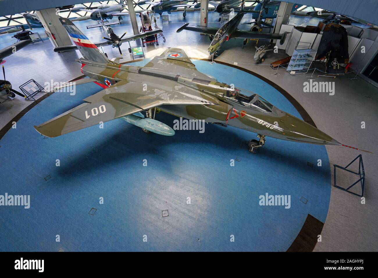 Belgrad, SERBIEN-19 Jun 2019 - Blick auf das Wahrzeichen Aeronautical Museum Belgrad (Ehemaligen jugoslawischen Luftfahrttechnischen Museum) Neben der Belgrader Ni entfernt Stockfoto