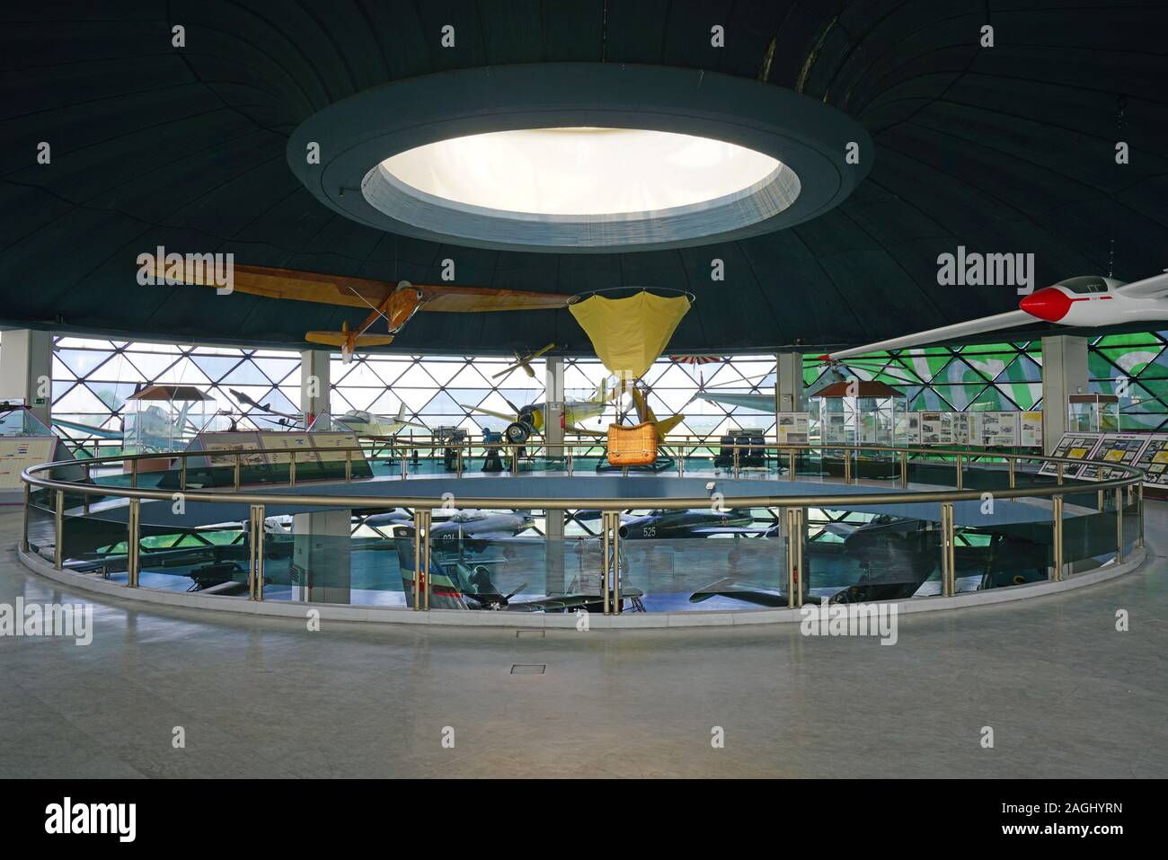 Belgrad, SERBIEN-19 Jun 2019 - Blick auf das Wahrzeichen Aeronautical Museum Belgrad (Ehemaligen jugoslawischen Luftfahrttechnischen Museum) Neben der Belgrader Ni entfernt Stockfoto