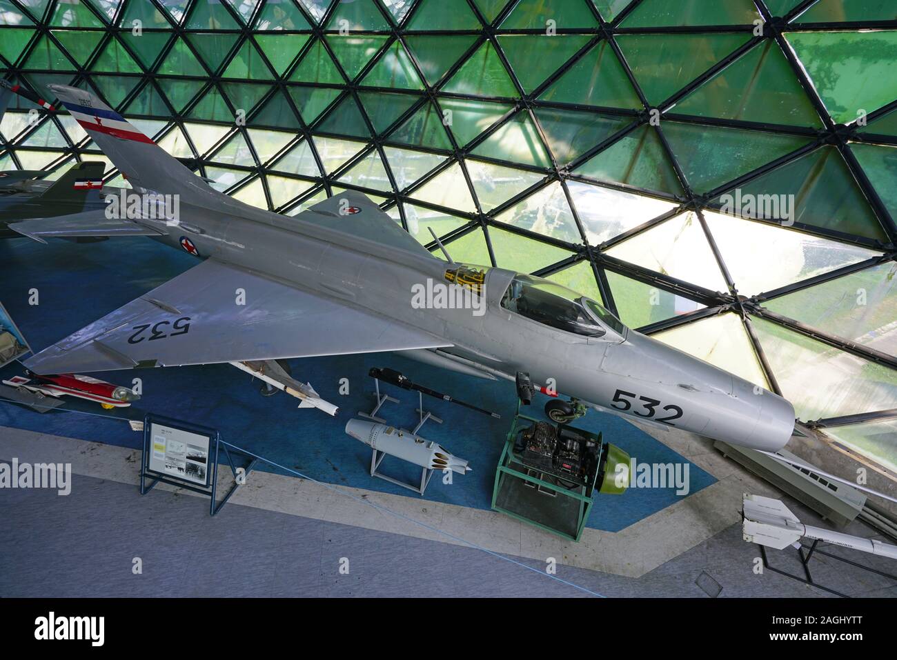 Belgrad, SERBIEN-19 Jun 2019 - Blick auf das Wahrzeichen Aeronautical Museum Belgrad (Ehemaligen jugoslawischen Luftfahrttechnischen Museum) Neben der Belgrader Ni entfernt Stockfoto