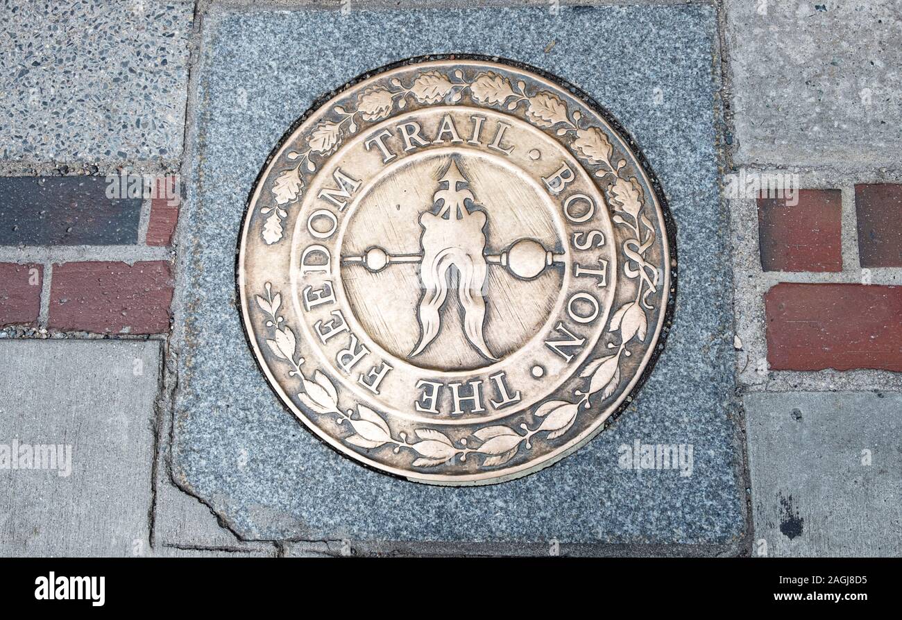 Der Freedom Trail Messing Platte auf Boston Bürgersteig Stockfoto