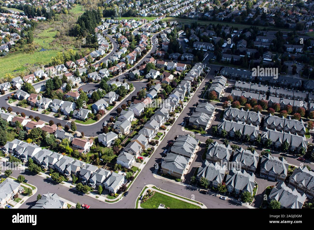 Luftaufnahme der suburban Straßen und Häusern in der Nähe von Portland, Oregon, USA. Stockfoto