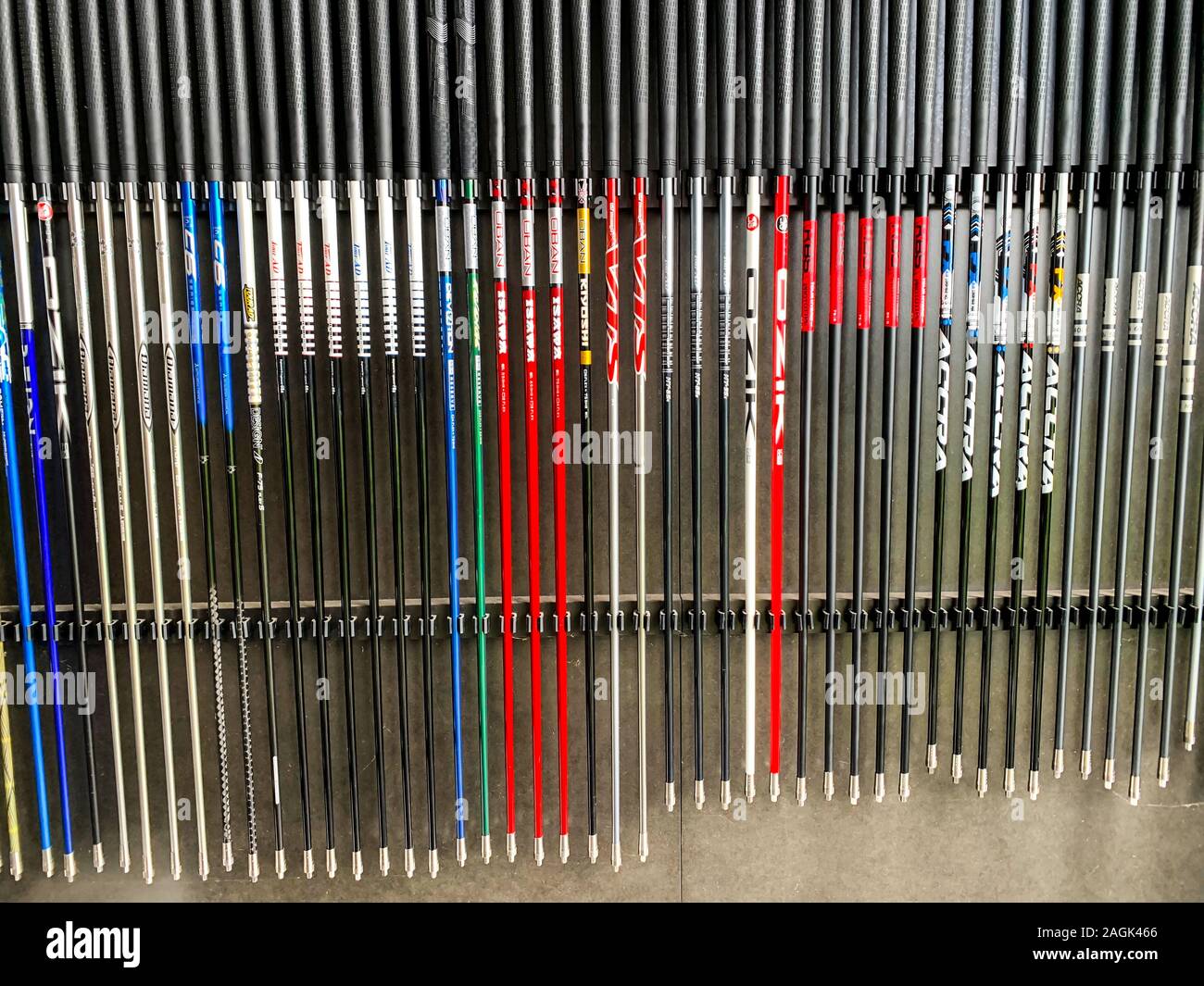 Golf Wellen an der Wand aufhängen, in der Schweiz. Stockfoto