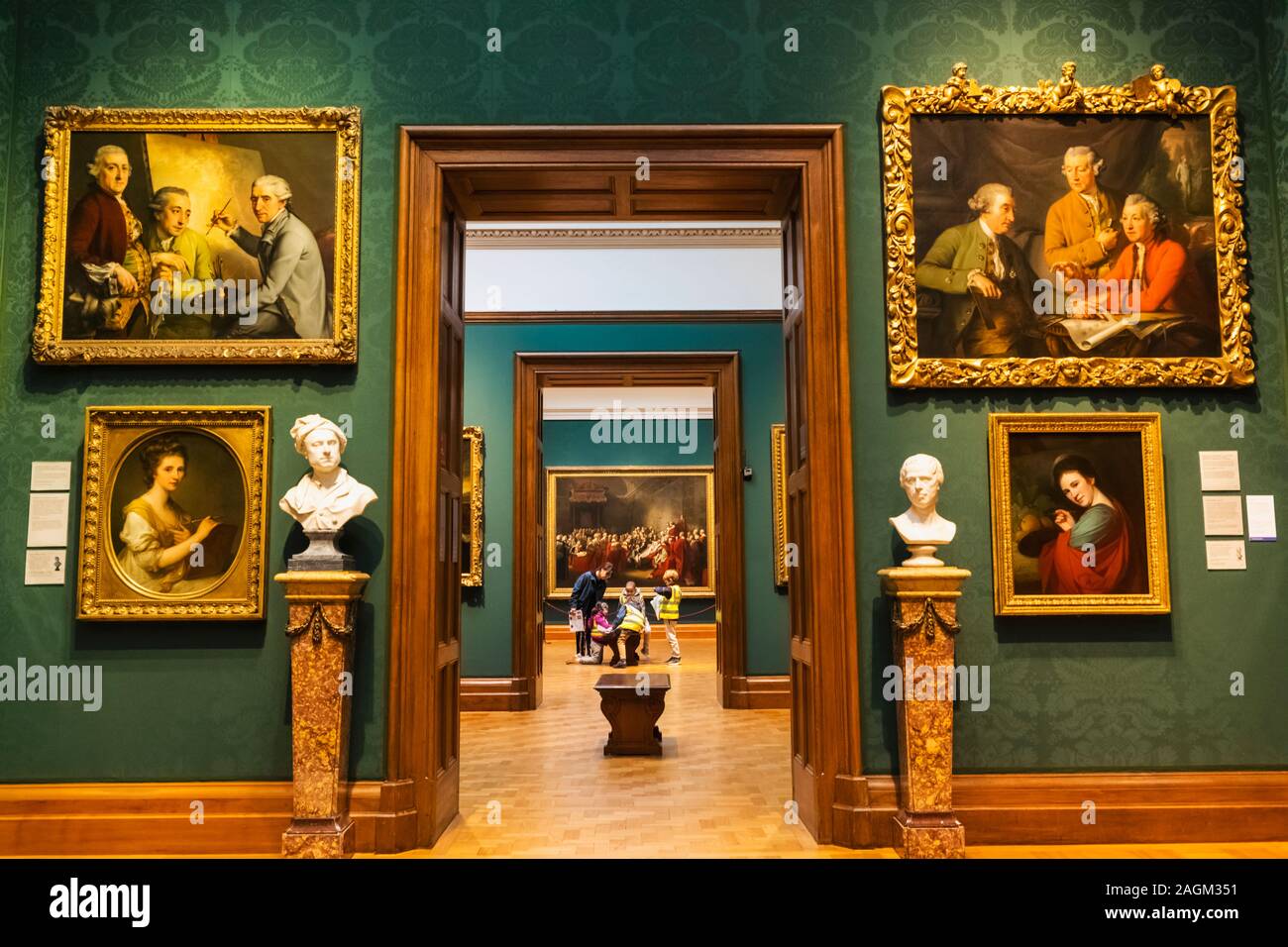 England, London, Trafalgar Square, National Portrait Gallery, Innenansicht Stockfoto