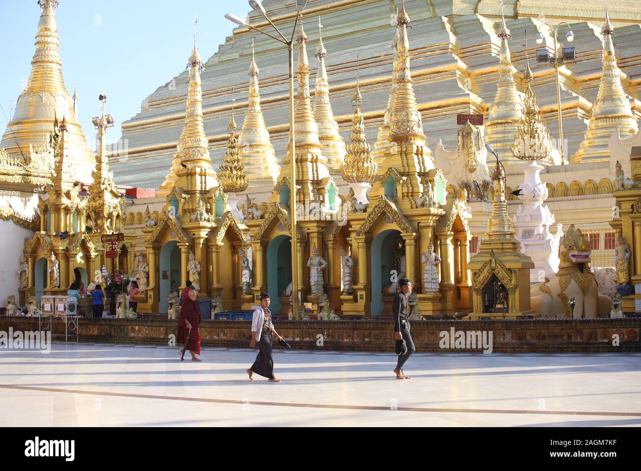 YANGON/MYANMAR - 26 Aug, 2019: Shwe Dagon Pagode, Yangon, Myanmar. Stockfoto