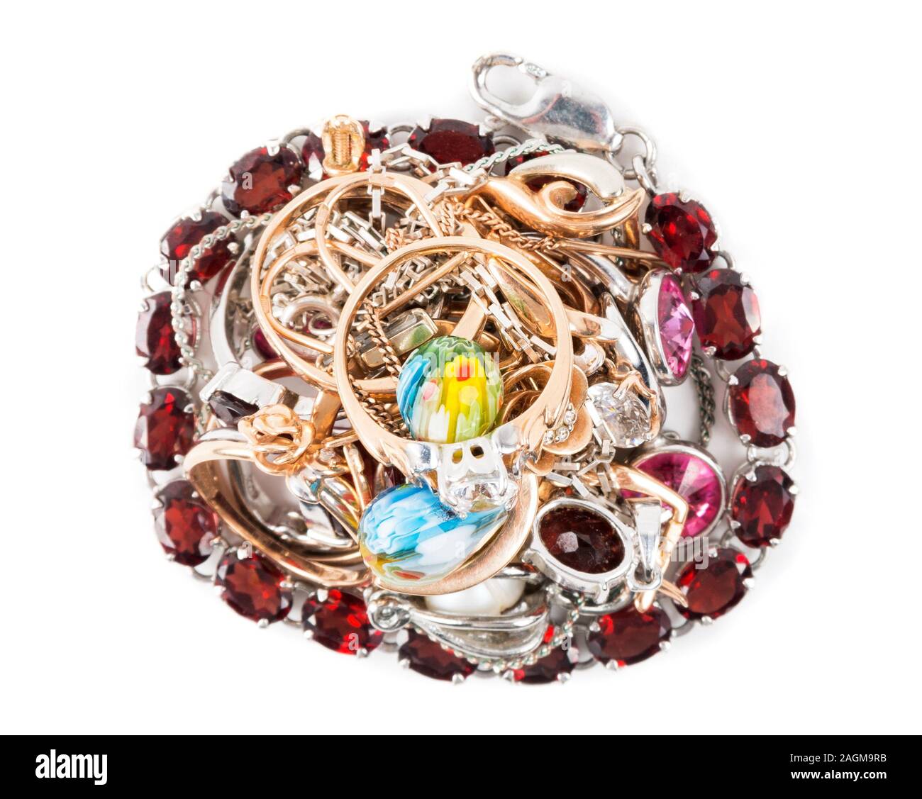 Verschiedene Schmuck auf dem weißen Hintergrund Stockfoto