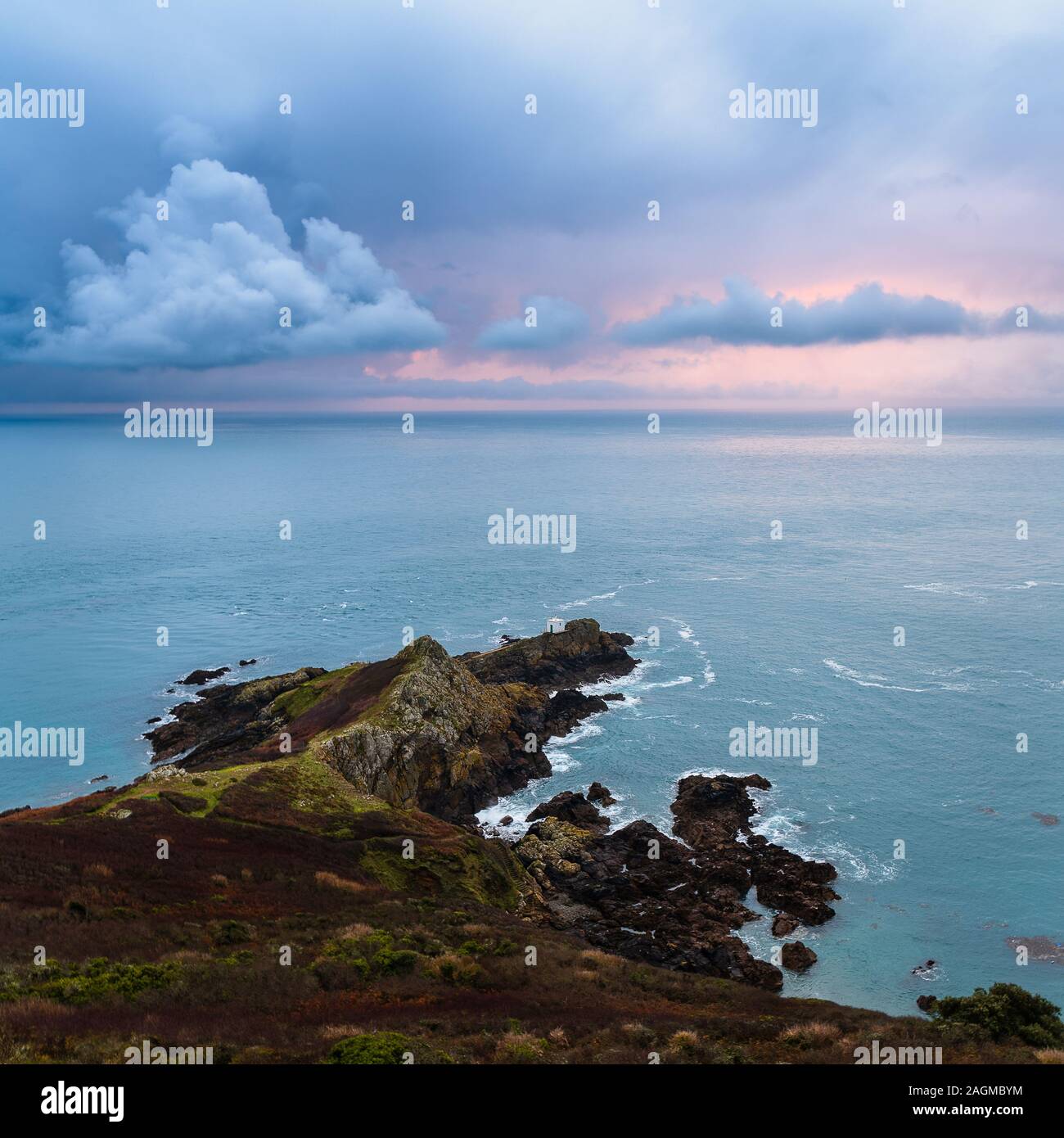 Wunderschöne Landschaft am Jerbourg Point in Guernsey Stockfoto