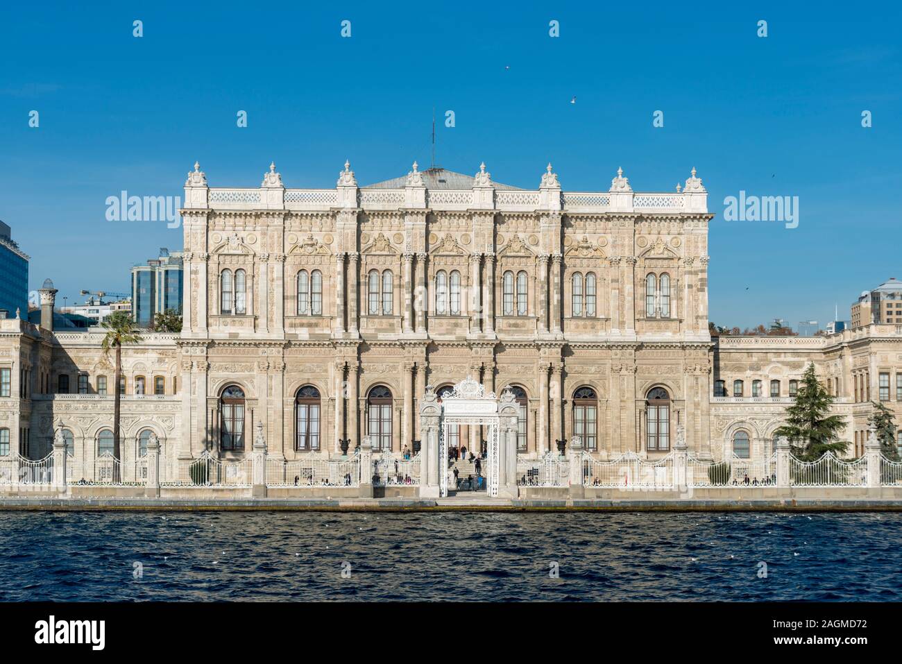 Dezember 17,2019 Istanbul TÜRKEI, Dolmabahce Palast im 19. Jahrhundert erbaut ist einer der berühmtesten Paläste der Welt. Stockfoto
