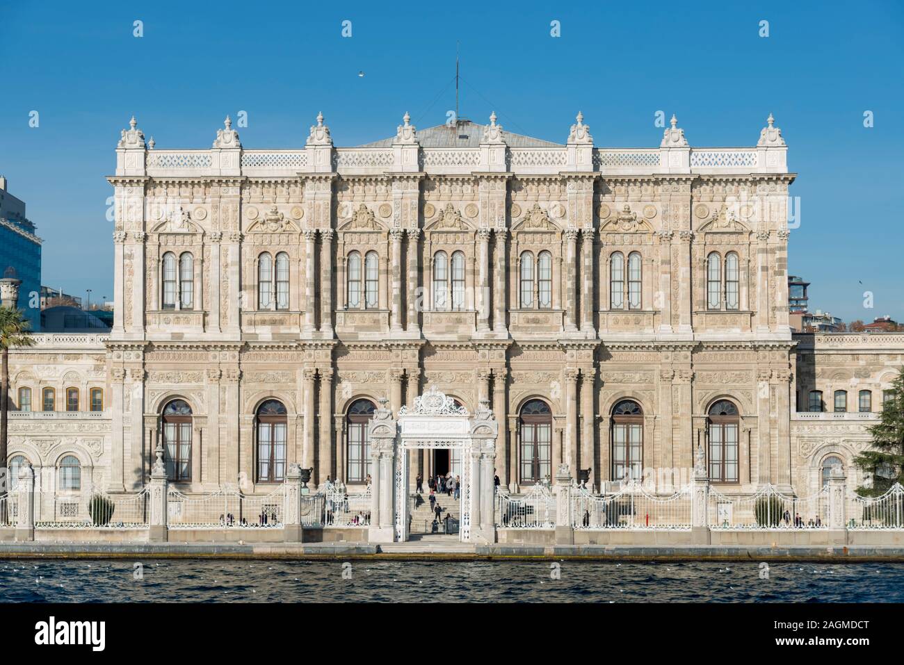 Dezember 17,2019 Istanbul TÜRKEI, Dolmabahce Palast im 19. Jahrhundert erbaut ist einer der berühmtesten Paläste der Welt. Stockfoto