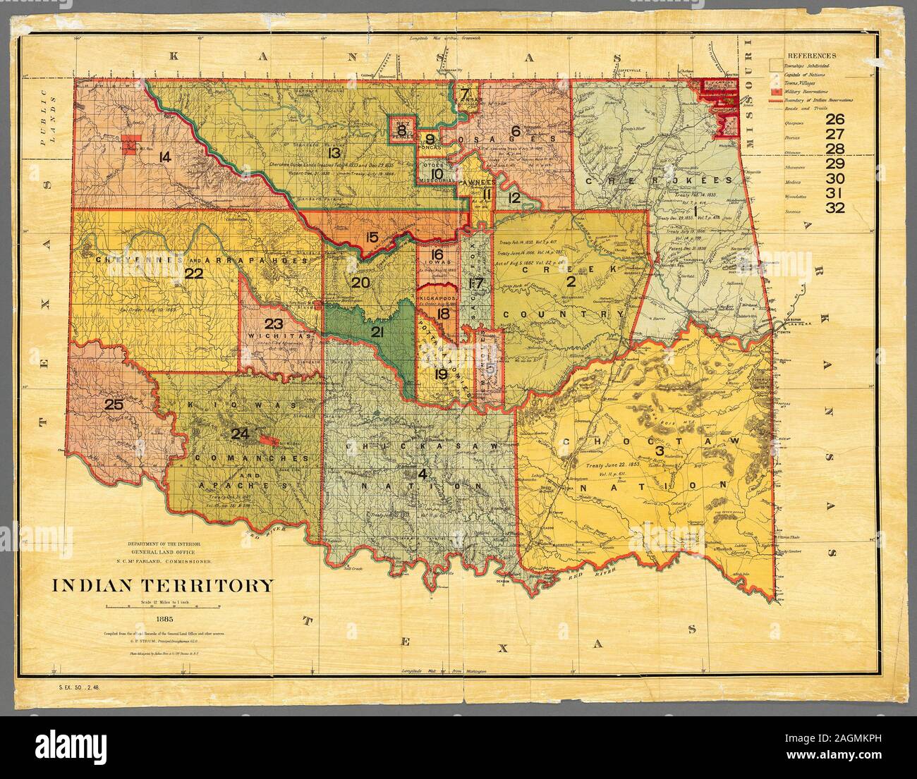 Karte von Indian Territory (Oklahoma), 1885. Karte vom Ministerium des Innern produziert, General Land Office. Land als indianisches Land bezeichnet. Karte zeigt die Verteilung von Land für gebürtige Amerikaner vor der Besiedlung der Gegend benannt. Stockfoto